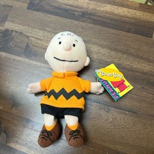 PEANUTS  CHARLIE BROWN MINI BEAN BAG PLUSH WITH TAG